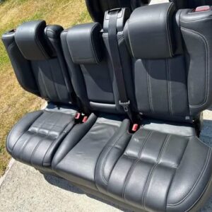 Range Rover Discovery 3&4 complete seats leader seats no damage seats in good condition price $2,500