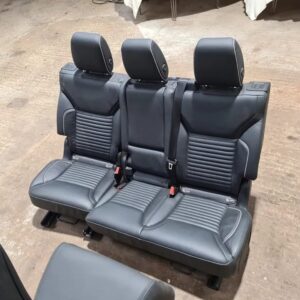 Complete 7seats  discovery 6 with TV seat belts $3,000