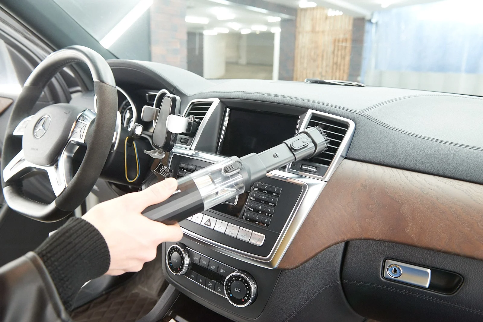 wireless handheld car vacuum cleaner for Mercedes-Benz C-Class