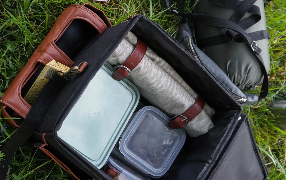 lightweight picnic blanket