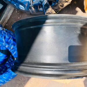 Land Rover/ Range Rover 2005 to 2009 $300 Original overfinch OEM.