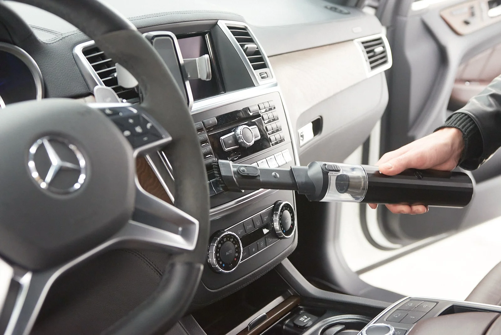 car vacuum cleaner for Volkswagen Passat